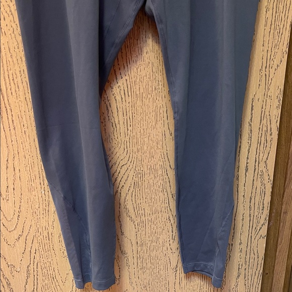 Nike Gray Leggings - Picture 2 of 5